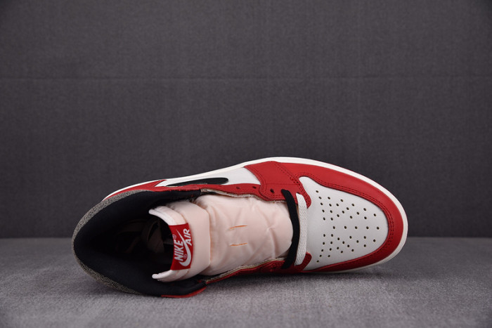 Air Jordan 1 Retro High OG Chicago Lost and Found DZ5485-612