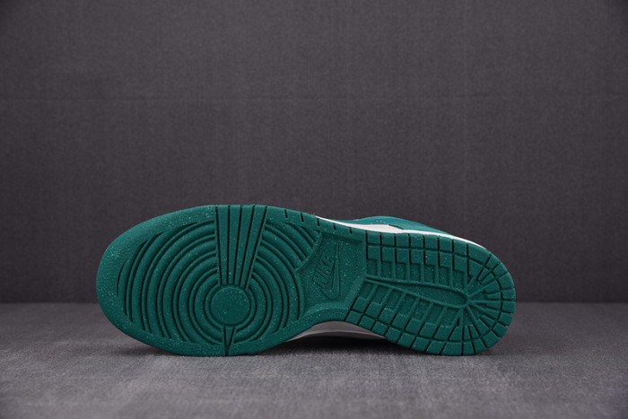 Nike Dunk Low SE 85 Neptune Green DO9457-101